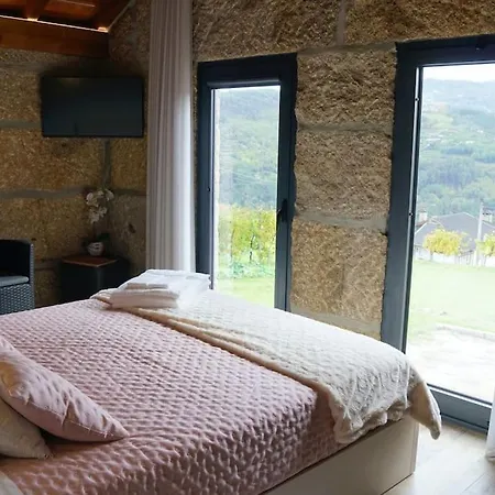 O Palheiro Da Anastacia * Marco de Canaveses