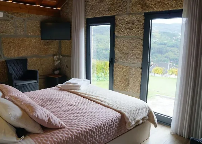 O Palheiro Da Anastacia * Marco de Canaveses